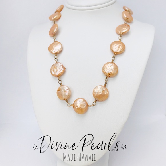 NWT ROSE GOLD COIN PEARLS - Picture 2 of 6